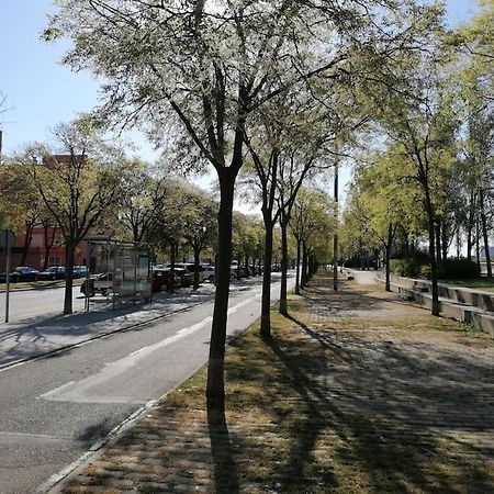 Piso Pl 2B, 20Min Plaza Cataluna Сант Адриа де Бесос Екстериор снимка