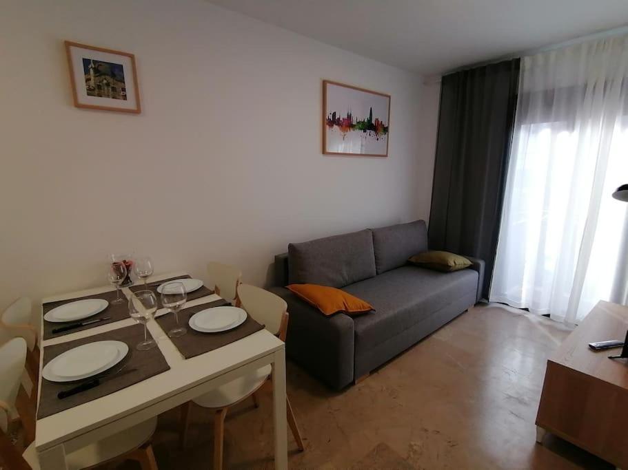 Piso Pl 2B, 20Min Plaza Cataluna Сант Адриа де Бесос Екстериор снимка