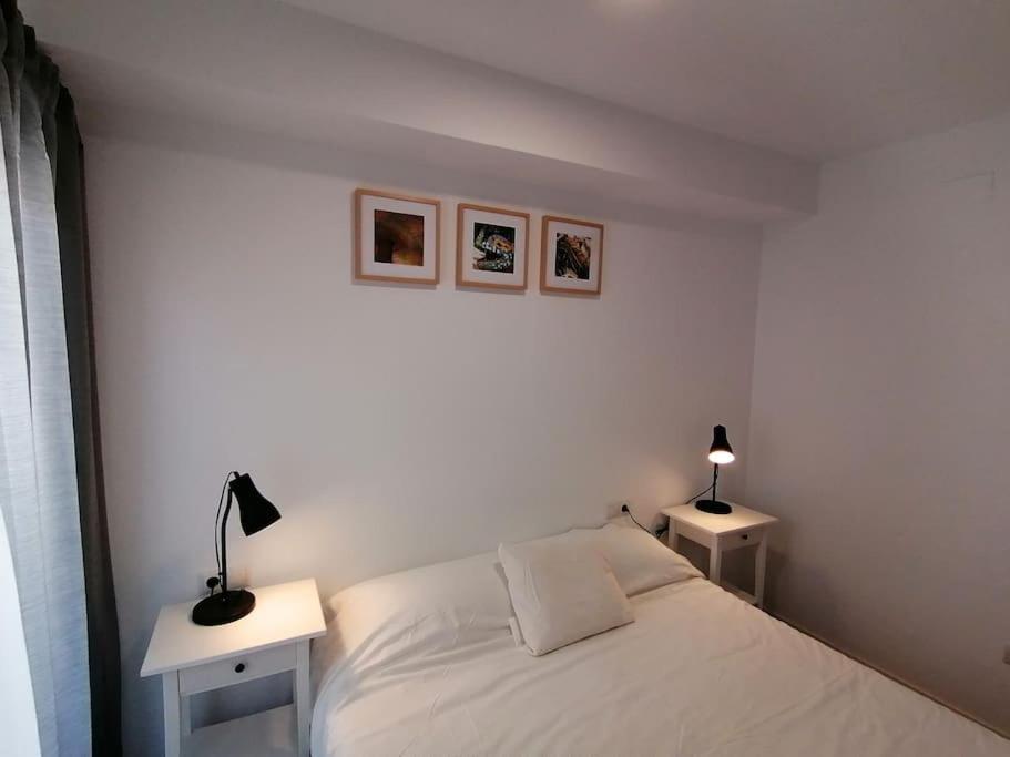 Piso Pl 2B, 20Min Plaza Cataluna Сант Адриа де Бесос Екстериор снимка